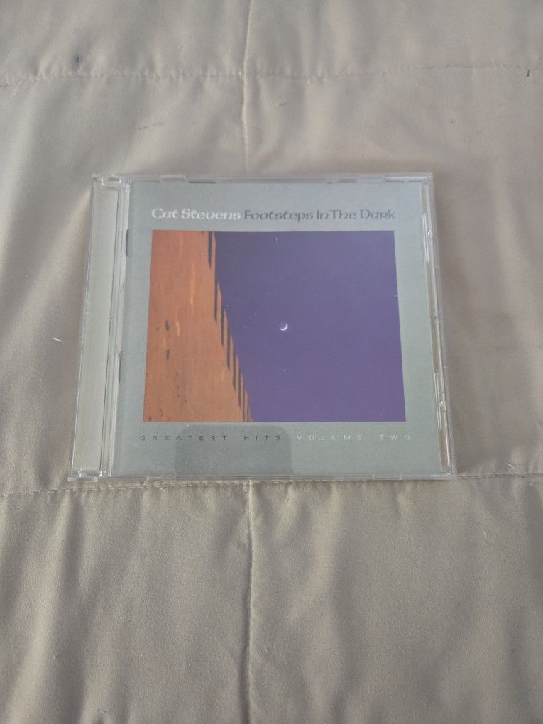 Cat Stevens - Footsteps In The Dark