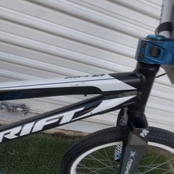 Rift Pro 20in race BMX bike