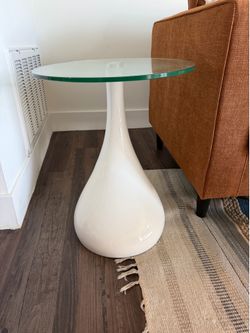 Beautiful side table standing 20” high 17” across