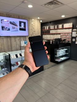 Samsung Galaxy Z FLIP3 128GB Unlocked -Pre-Owned - Phoenix AZ 
