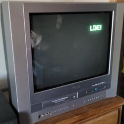 Toshiba CRT TV/VCR/DVD Player combo (Partial Functionality)