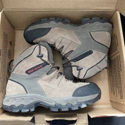 Red Wing 3561 Men's Truhiker 6" Waterproof CSA Steel Toe Hiking Boots  ( Size 8D ) 