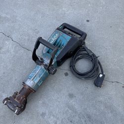 Makita HM1307cb Demolition Breaker Hammer Very Good Condition 