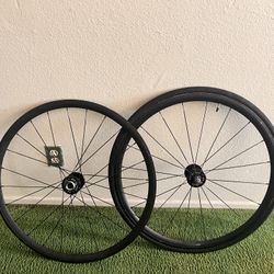 Throne Rim Set Shoot Offers No Bs
