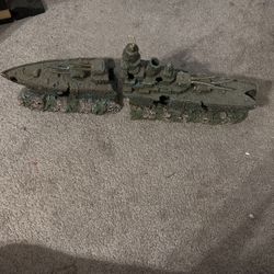Fish tank Battle Ship
