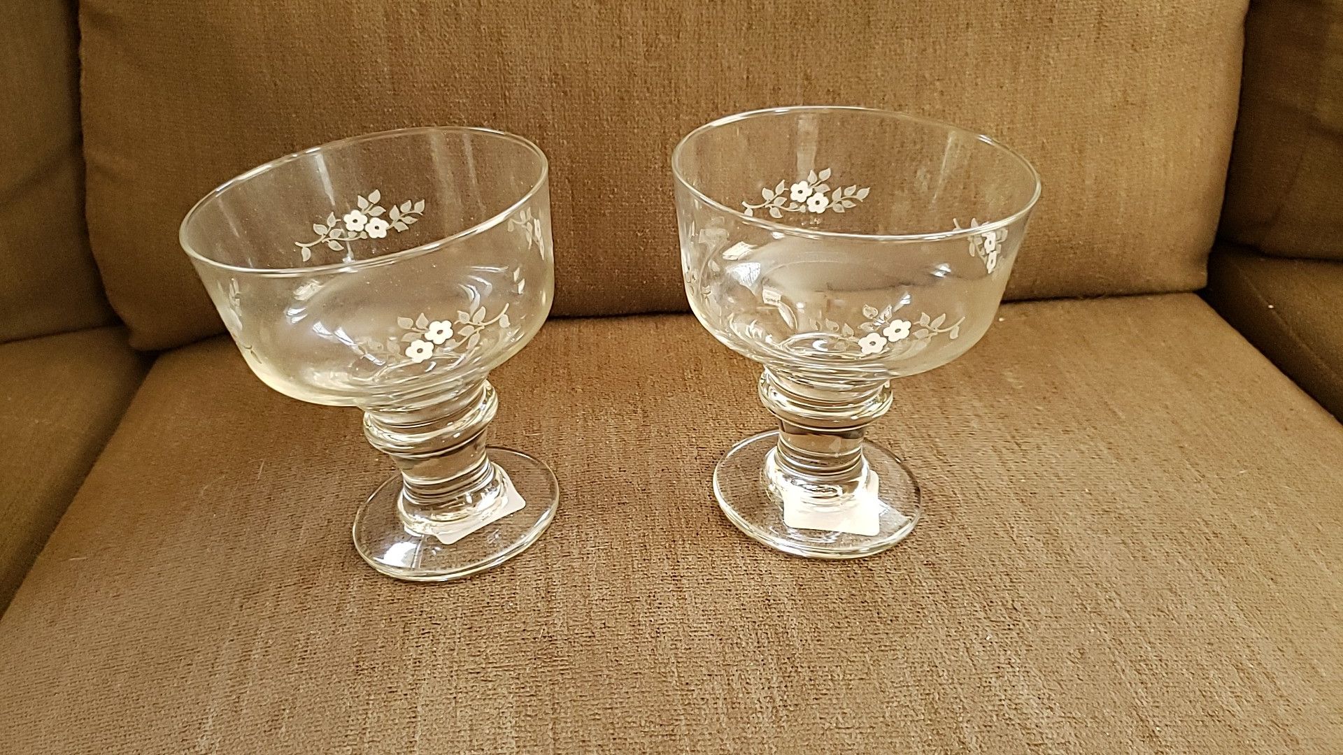 Dessert dishes set of 8