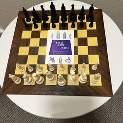 Vintage Kingsway Florentine Chess Set