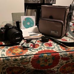 Nikon D5200 Digital Camera