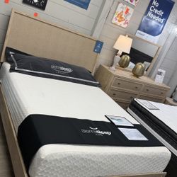 4Pc Queen Bedroom Set