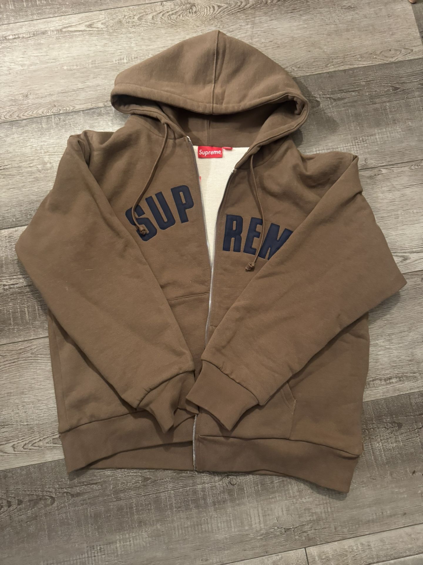 Supreme Hoodie