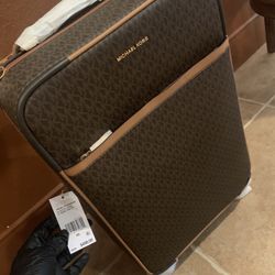 Micheal Kors Signature Luggage Bag