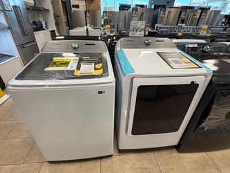 Samsung Top Load Washer & Front Load Gas Dryer