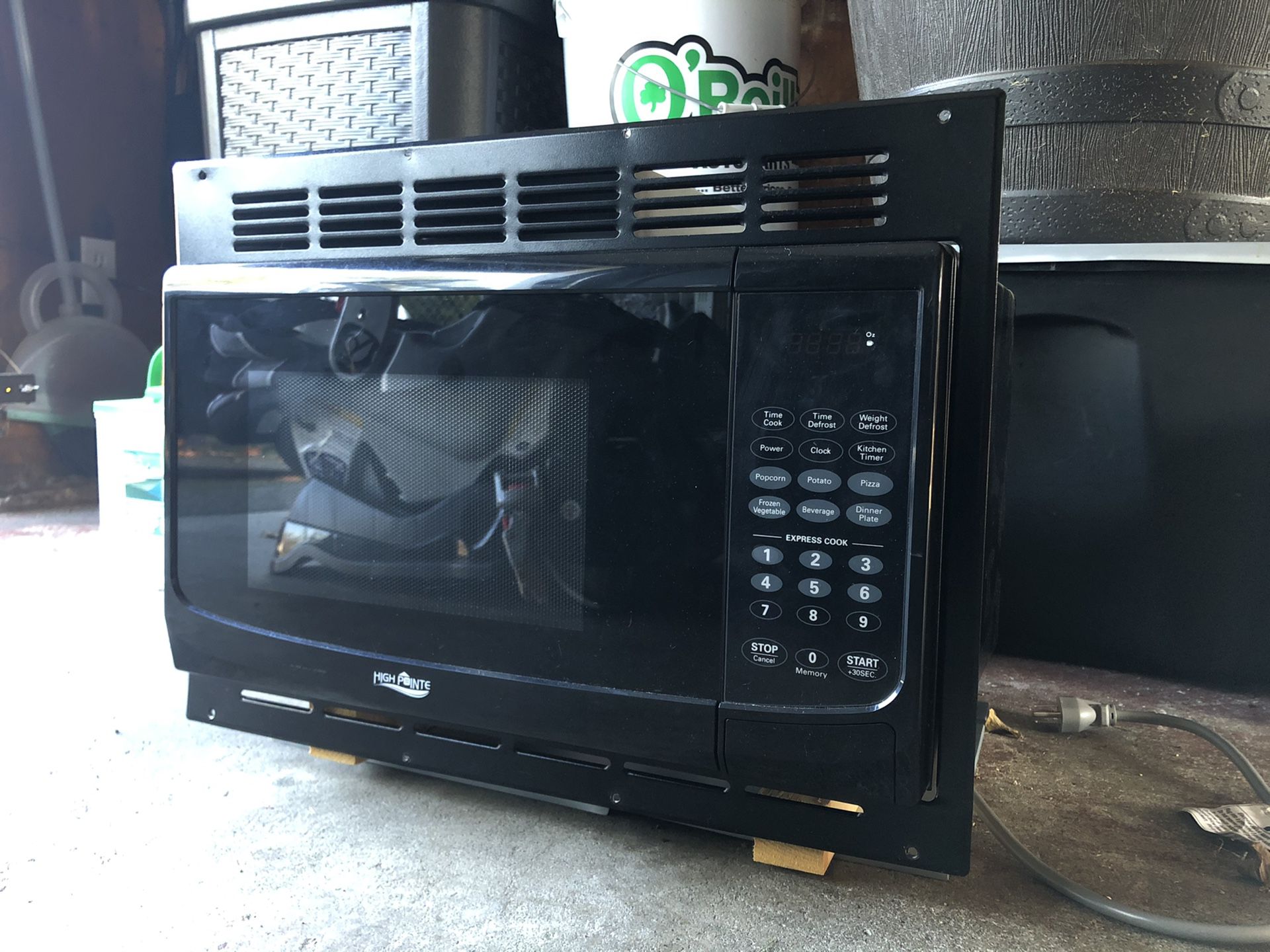 High Pointe RV Microwave