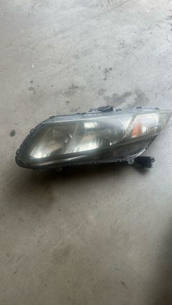 2014 Civic Driver Side Headlight