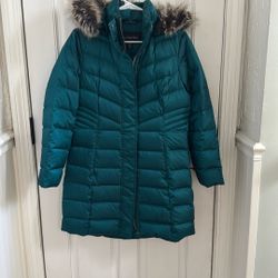 Lands’ End Women’s Puffer Jacket 