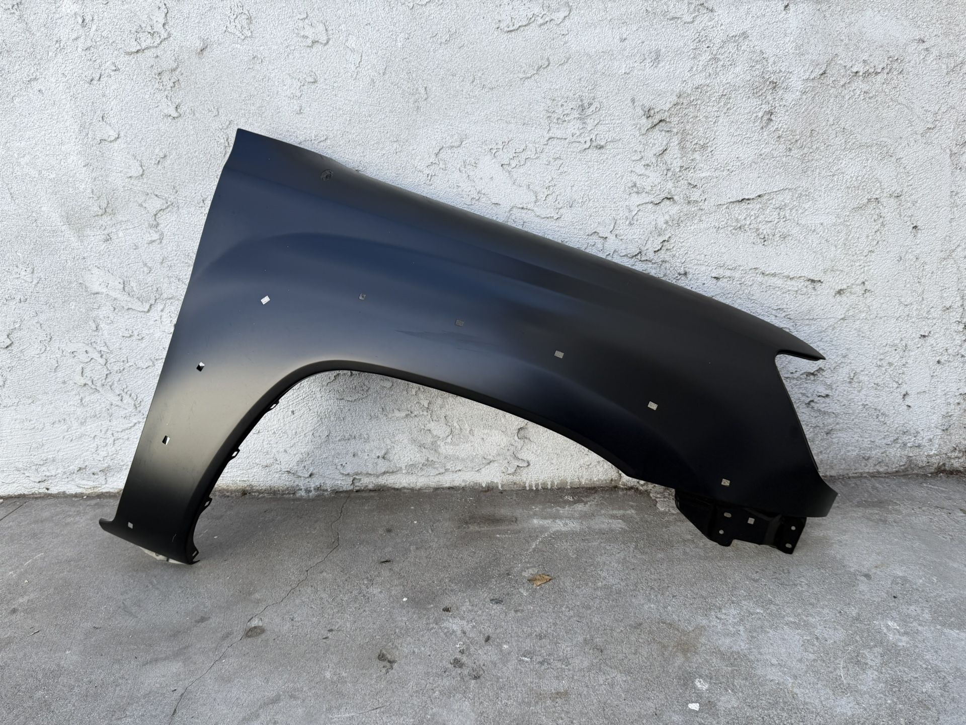 2005 2015 TOYOTA TACOMA RIGHT SIDE FENDER