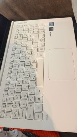 LG Gram 15” Laptop | i5 | 16GB RAM | 512GB SSD