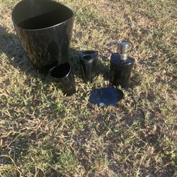 Black Bathroom Set