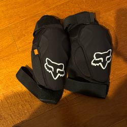 Fox Racing Enduro knee sleeve