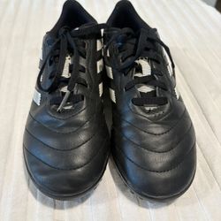 Boys Soccer Adidas Shoes Size 2