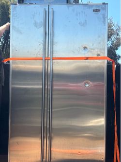 Sub zero fridge