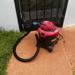 SHOP VAC… 5 GALLONES 2.0 HP… AS IS…SEE ALL PICTURES… $25