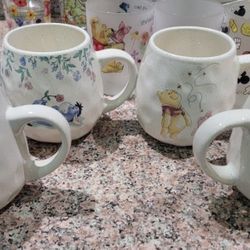 Pooh Bear Mug Set