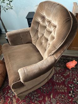 Free swivel rocker