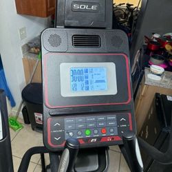 Elliptical Sol E25
