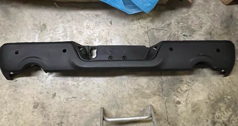 LA Zona Auto Parts 2009 to 2018 Dodge Ram 1500 Rear Black Bumper defensa tracera escalon negra with censor