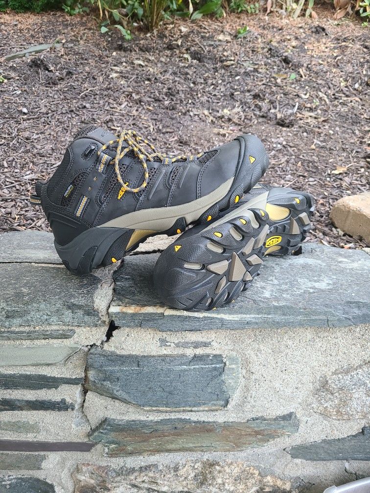 Keen Lansing Mid Safety Boots