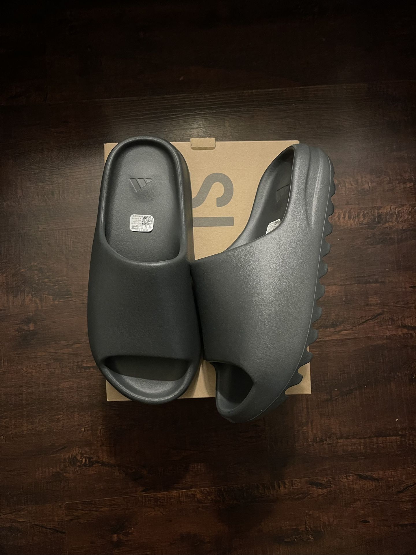 Adidas Yeezy Slide Dark Onyx