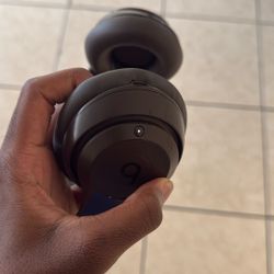 Beats Studio Pro