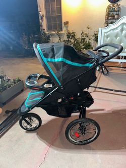 Stroller 3 wells