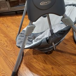 Graco Compact Baby Swing