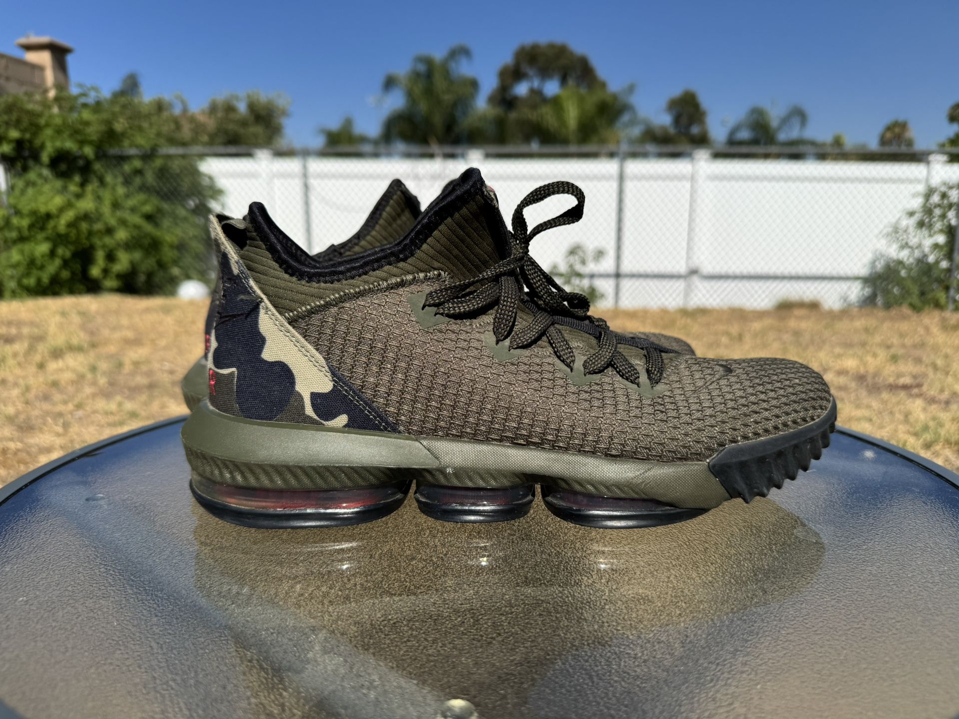 Nike LeBron 16 Low Camo Size 12