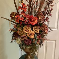GORGEOUS  LARGE FLOWER ARRANGEMENT