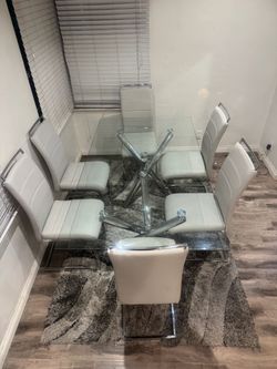 Dining room Table