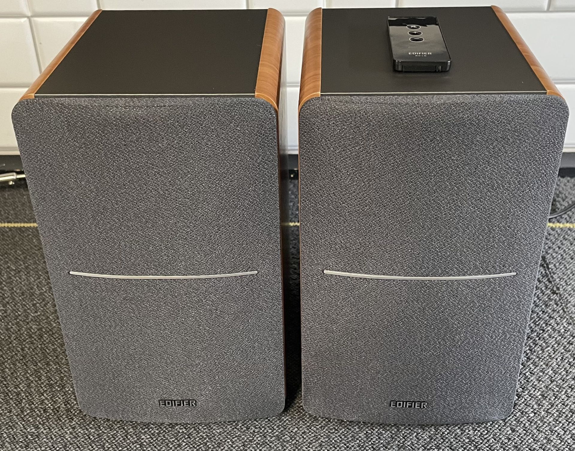 Edifer R1280T Powered Speakers With Bluetooth