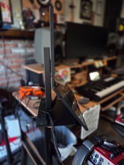 Mobile Pixels Geminos T dual 24' stack monitor