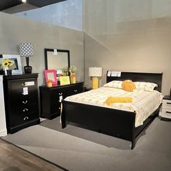 Black Queen Bedroom Set
