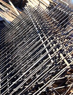 5’x8’ Black Steel Fence Panes in Good Condition (Pick Up Del Valle Austin)