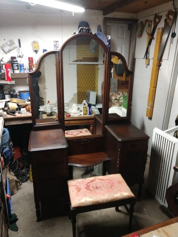 Antique Dropwell Vanity With Trifold Mirror And Matching Dresser Antique Dropwell Vanity With Trifold
