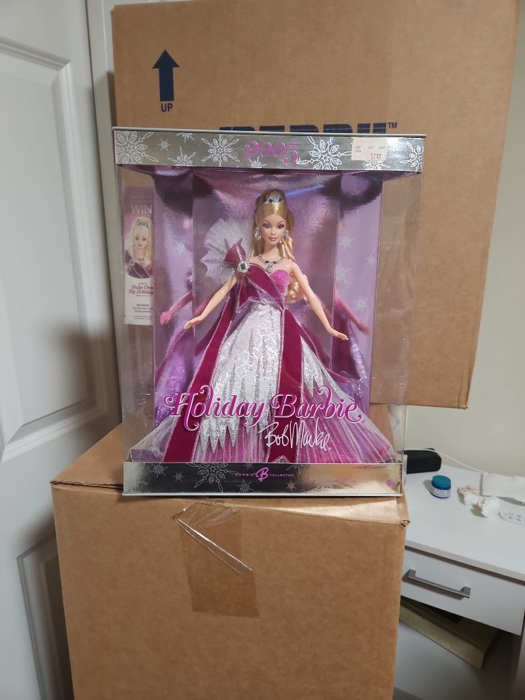 Holiday Barbie By Bob Mackie 2005.  