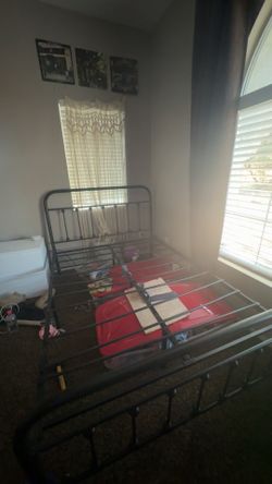 Full size metal bed frame