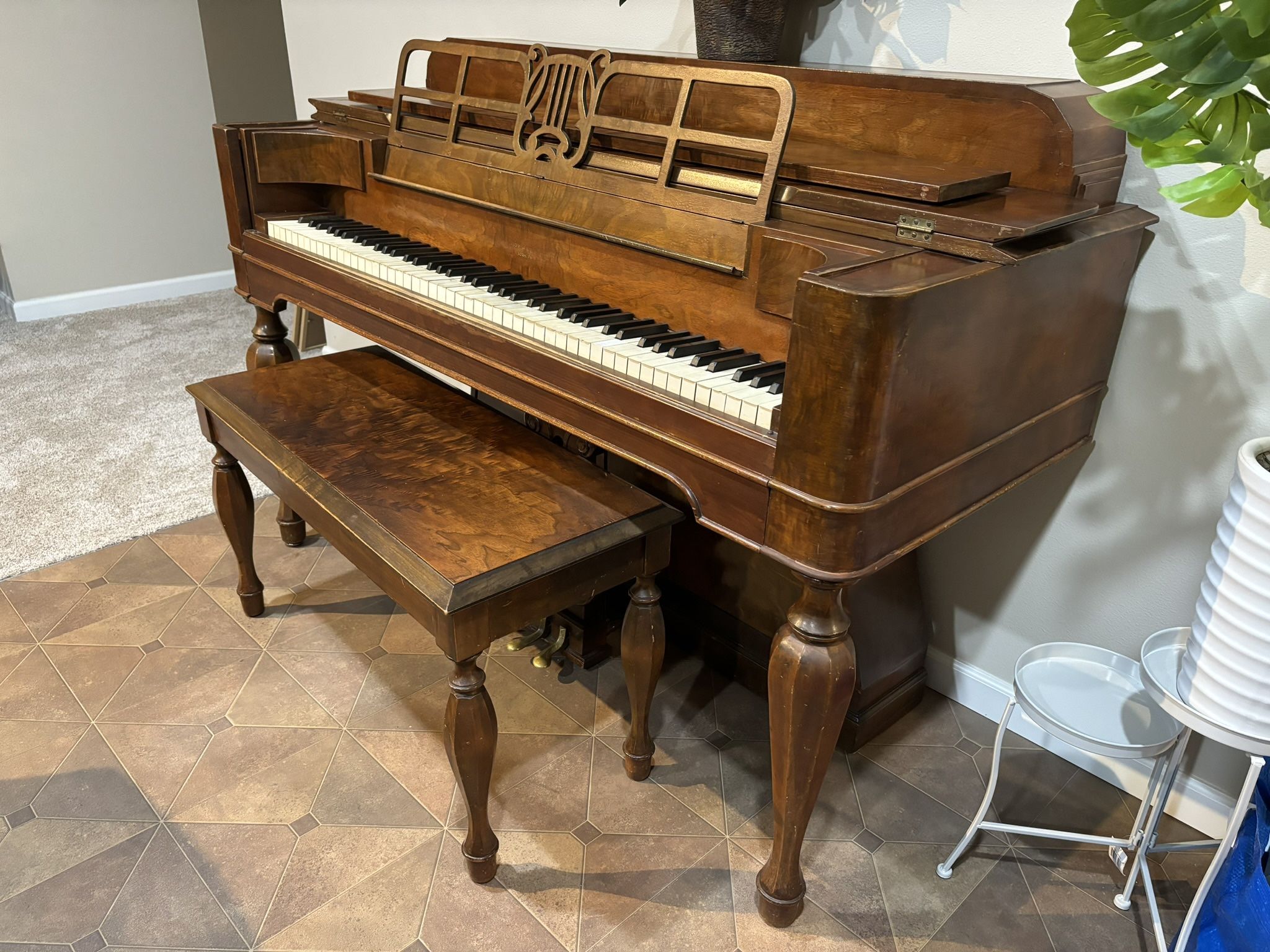 FREE Antique/Vintage Upright Piano