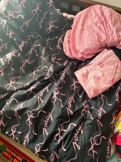 Juicy bed linens $25
