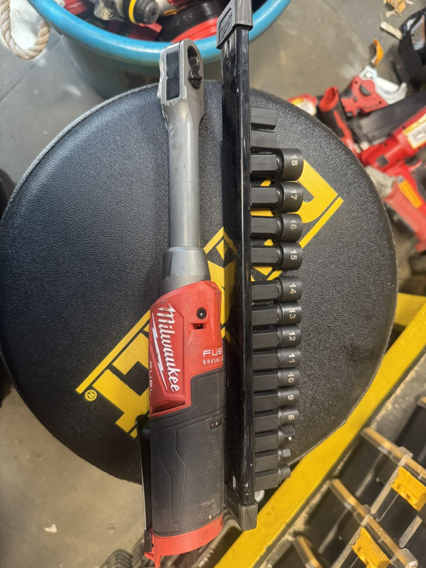 M12 Milwaukee Insider Wrench