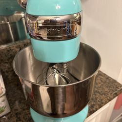 Cuisinart Mixer