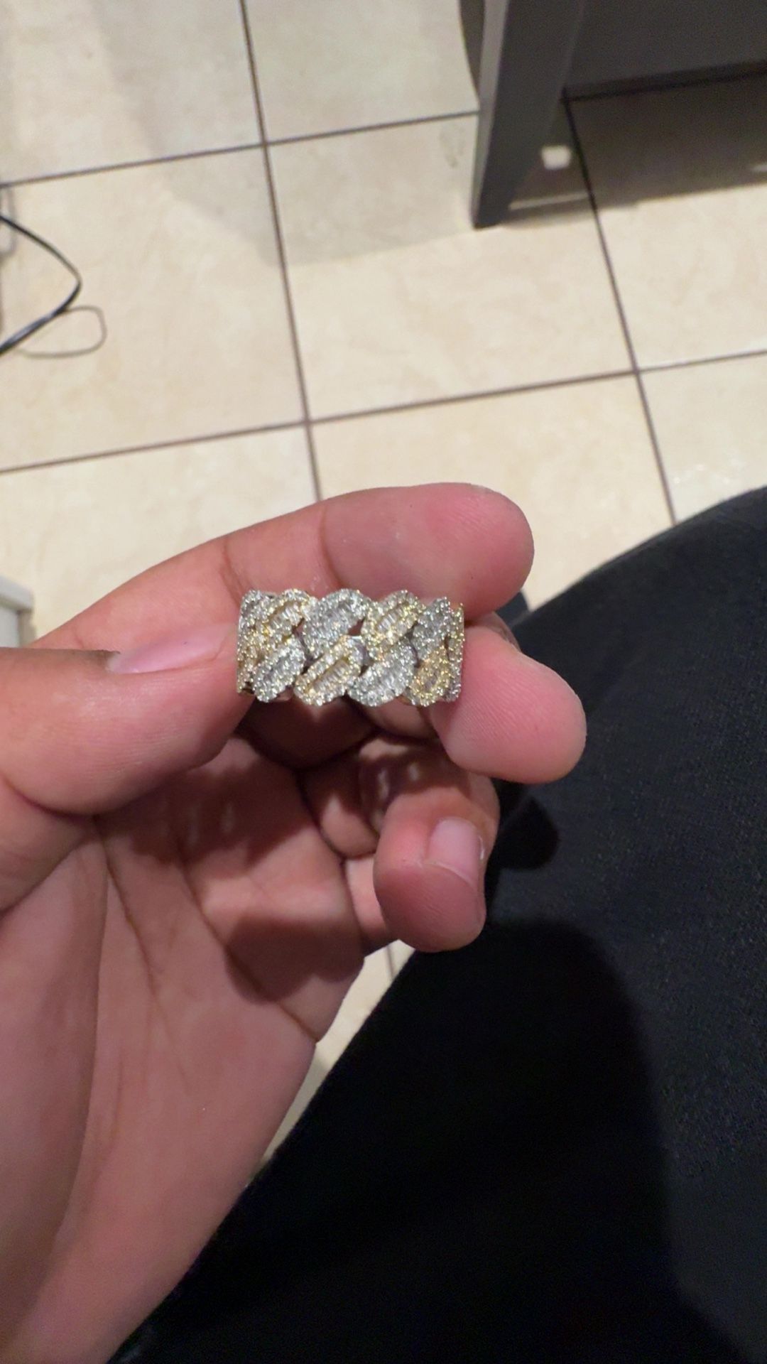 10k white gold cuban ring 1CTW of natural diamonds